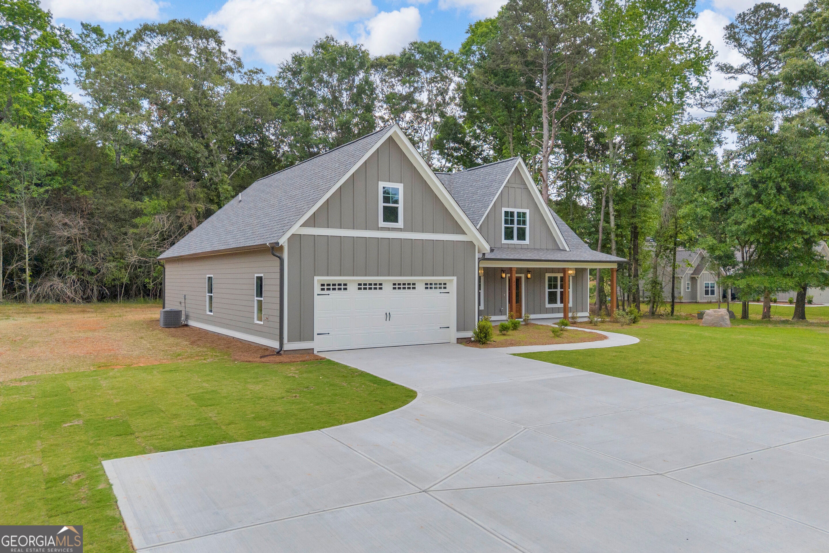 321 Ridgewood RD