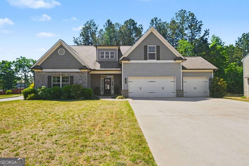 Photo of 307 Fern Court, Hoschton, GA 30548 (MLS # 10739580)