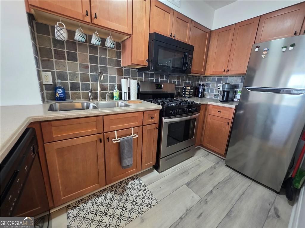 Atlanta, Georgia 30305, United States, 1 Bedroom Bedrooms, ,1 BathroomBathrooms,Residential,Active,218007