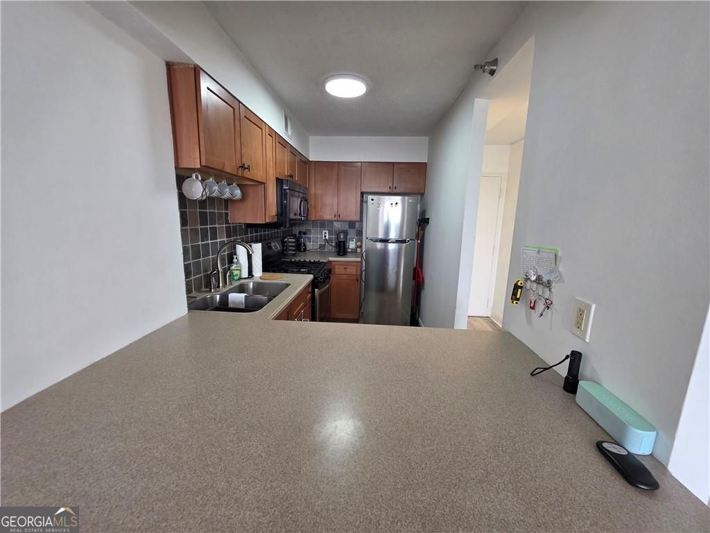 Atlanta, Georgia 30305, United States, 1 Bedroom Bedrooms, ,1 BathroomBathrooms,Residential,Active,218007