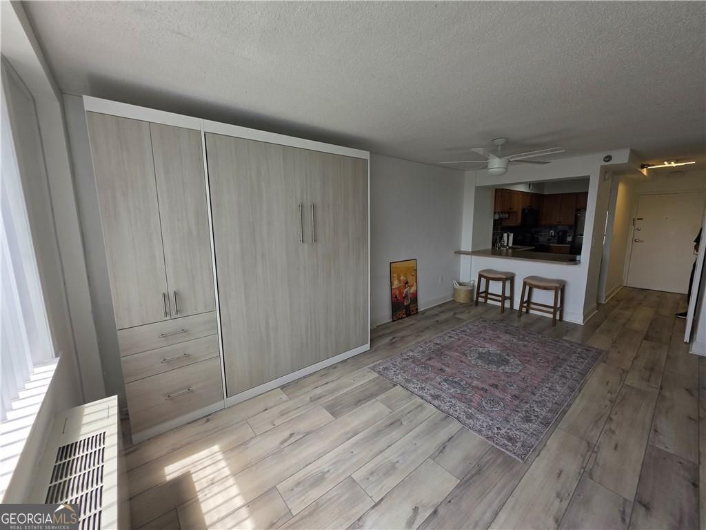 Atlanta, Georgia 30305, United States, 1 Bedroom Bedrooms, ,1 BathroomBathrooms,Residential,Active,218007