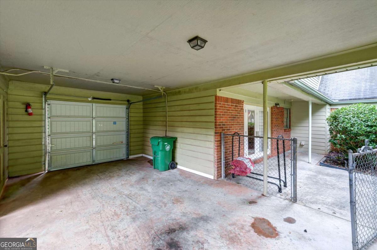 Decatur, Georgia 30033, United States, 3 Bedrooms Bedrooms, ,2 BathroomsBathrooms,Residential,Active,199517