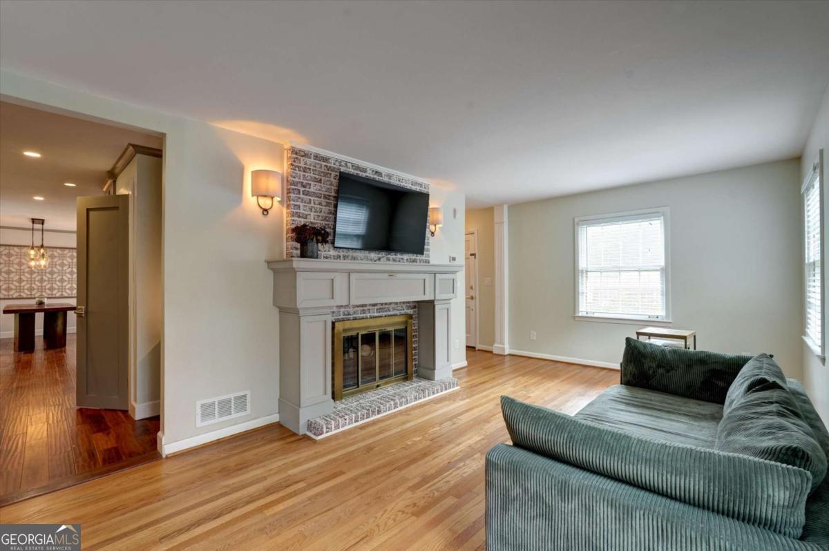 Decatur, Georgia 30033, United States, 3 Bedrooms Bedrooms, ,2 BathroomsBathrooms,Residential,Active,199517