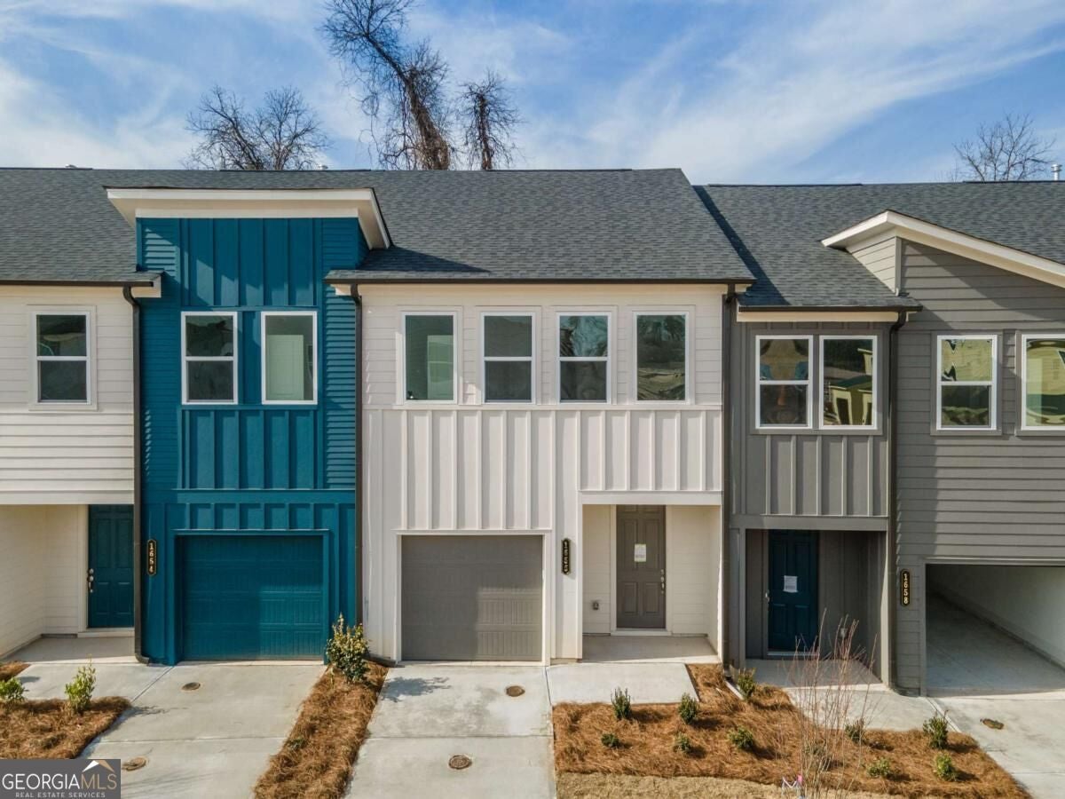 1507 Albert LN NW