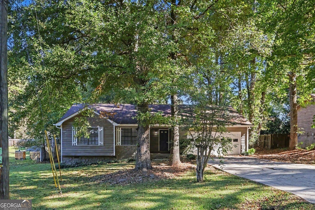 Photo of 526 Knollwood Drive, Stockbridge, GA 30281 (MLS # 10878446)