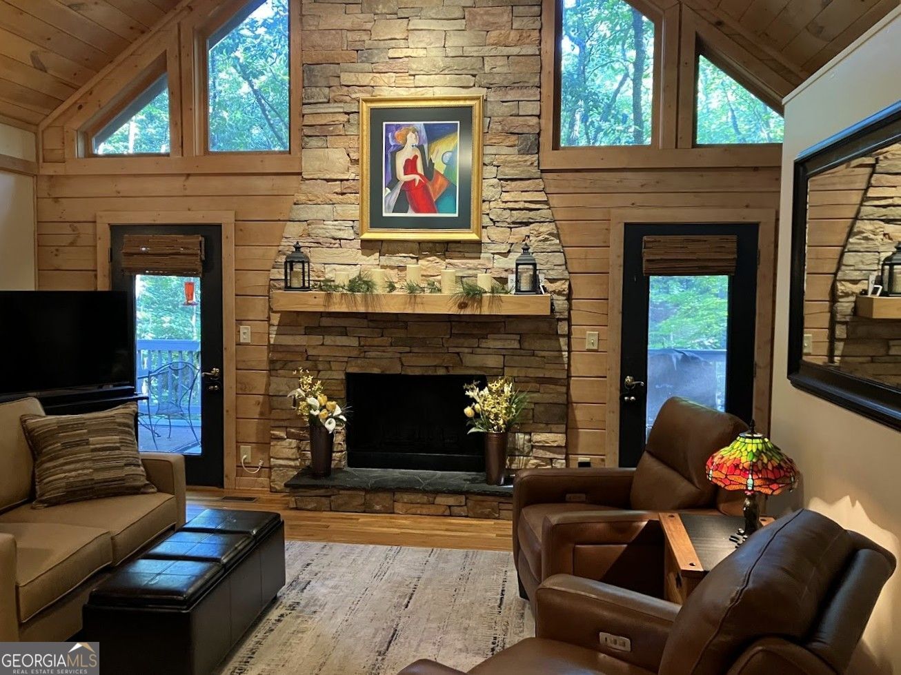 458 Teaberry LN