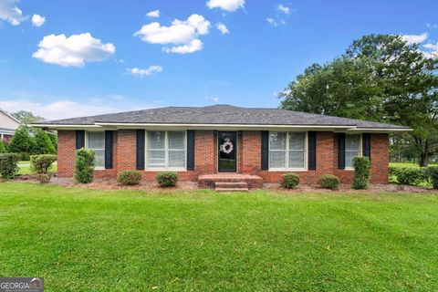 520 S Johnson ST Mount Vernon GA 30445