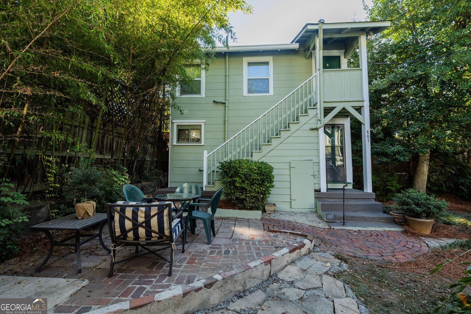 887 Myrtle ST NE
