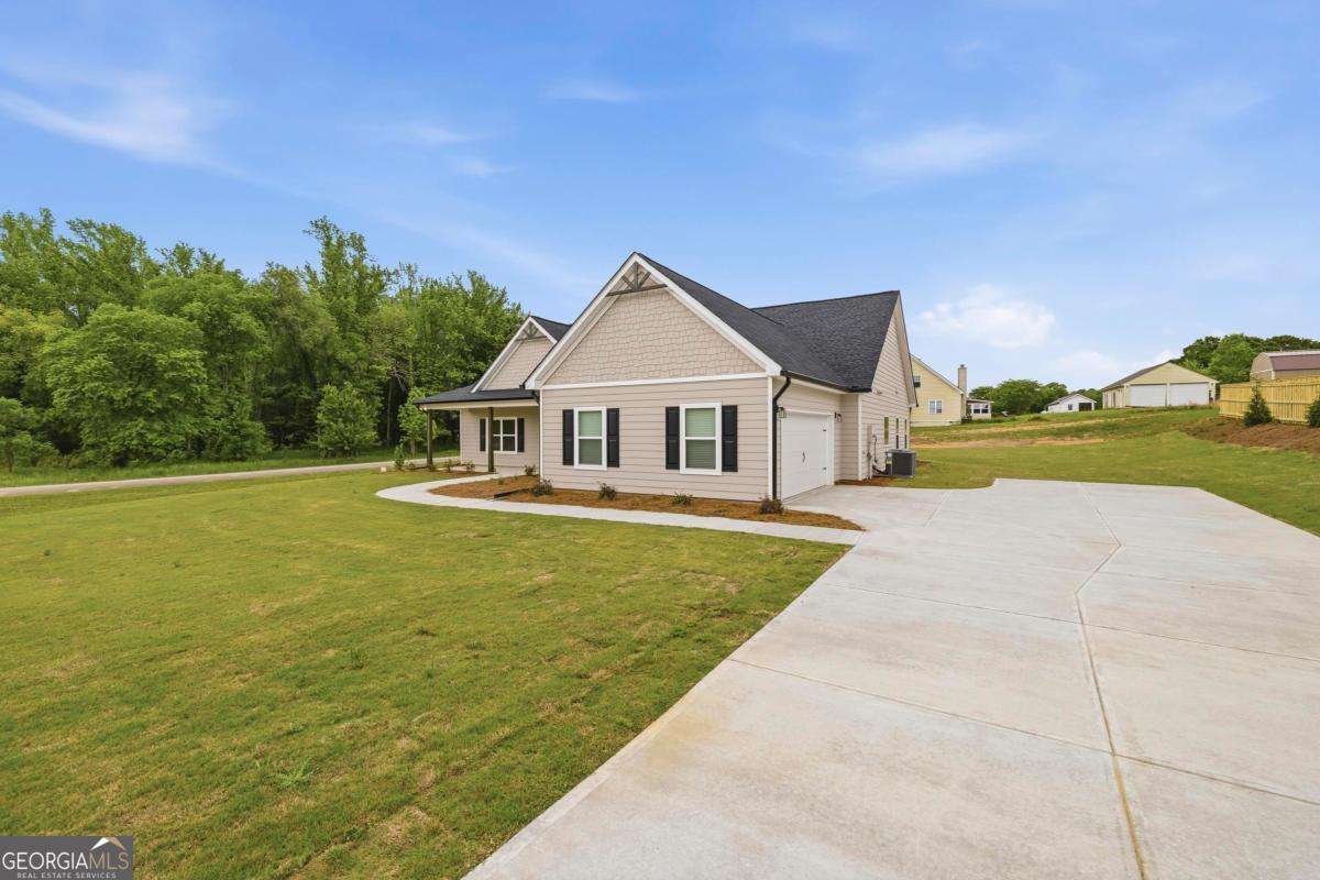 1000 Shoreline DR