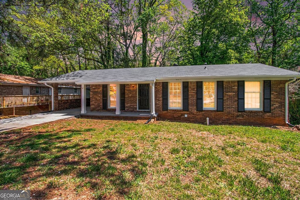 Photo of 835 Pine Roc Drive, Stone Mountain, GA 30083 (MLS # 10731221)
