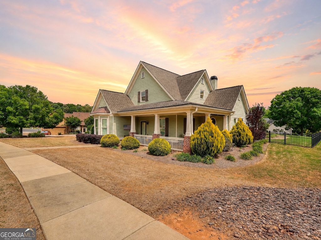 Photo of 125 Hawthorn Way, Hoschton, GA 30548 (MLS # 10761784)