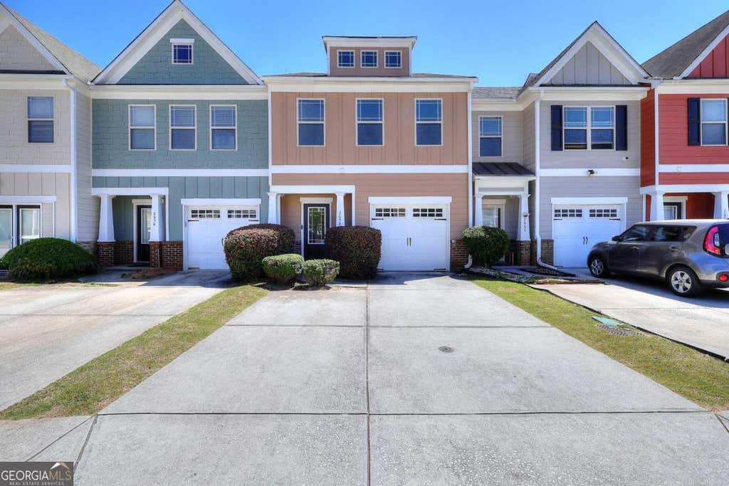 Photo of 2658 Avanti Way, Decatur, GA 30035 (MLS # 10818161)