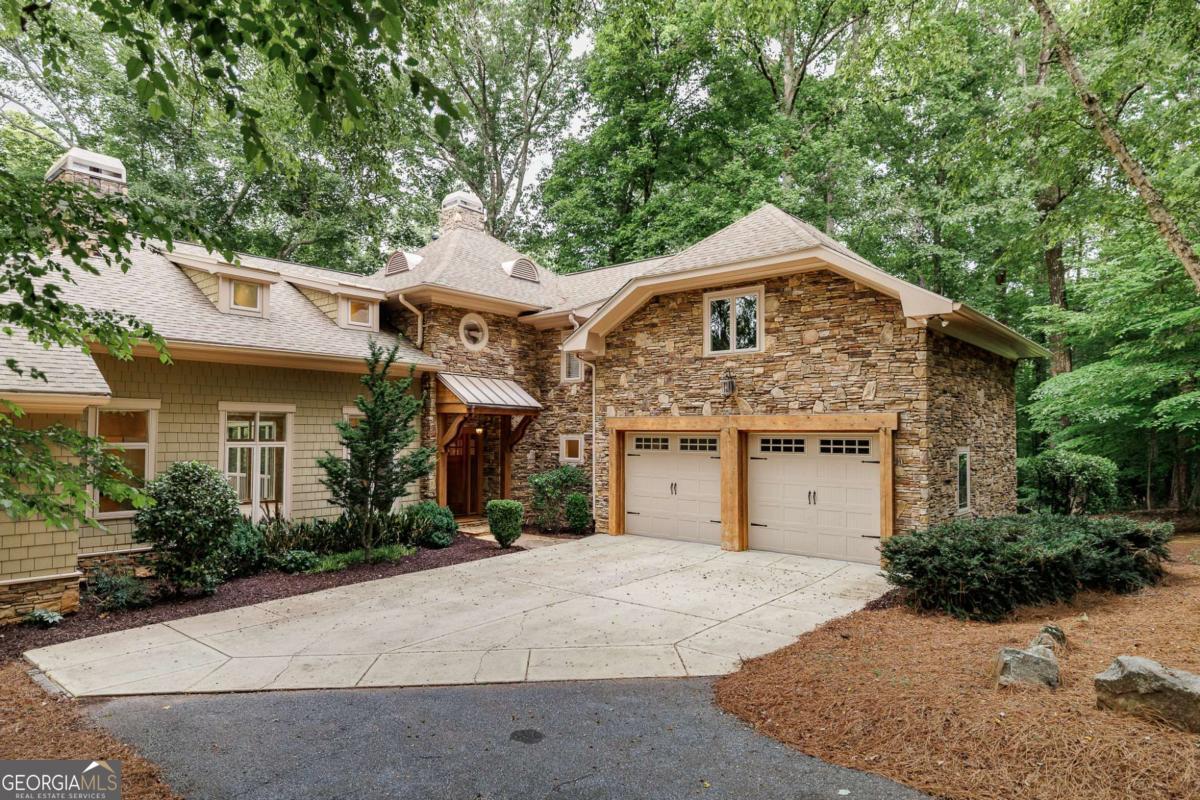 38 River Shoals DR