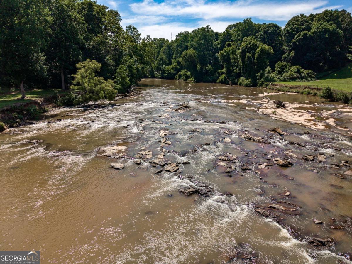 38 River Shoals DR