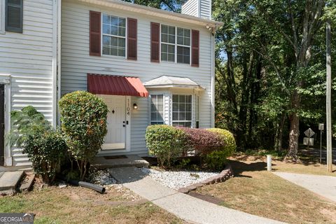1104 Huntington TRCE SE Smyrna GA 30082