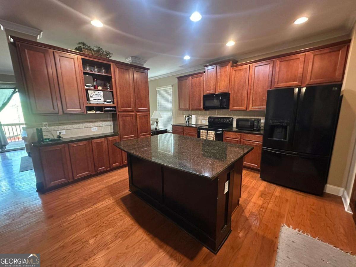 288 Blue Pointe CT