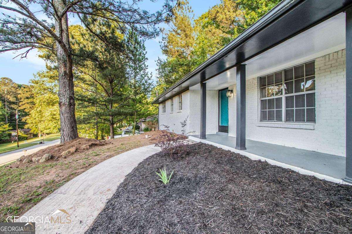 2243 Seven Oaks CIR