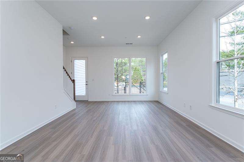 WESTOWN - Residential Lease