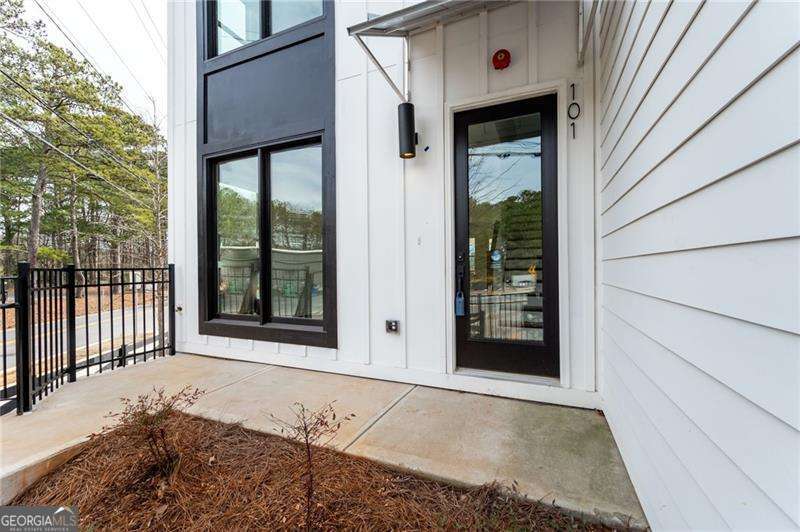 WESTOWN - Residential Lease