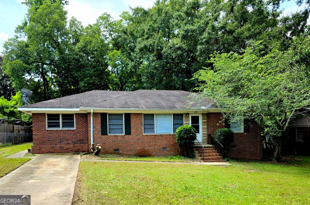 Photo of 2639 Tredway Drive, Macon, GA 31211 (MLS # 10805417)