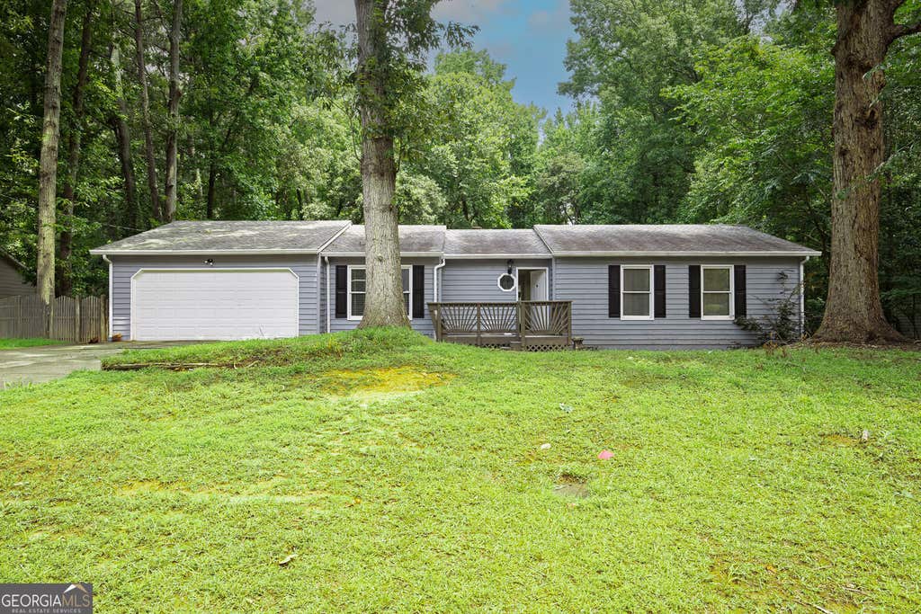 Photo of 2100 Whitebluff Way NE, Buford, GA 30519 (MLS # 10785382)
