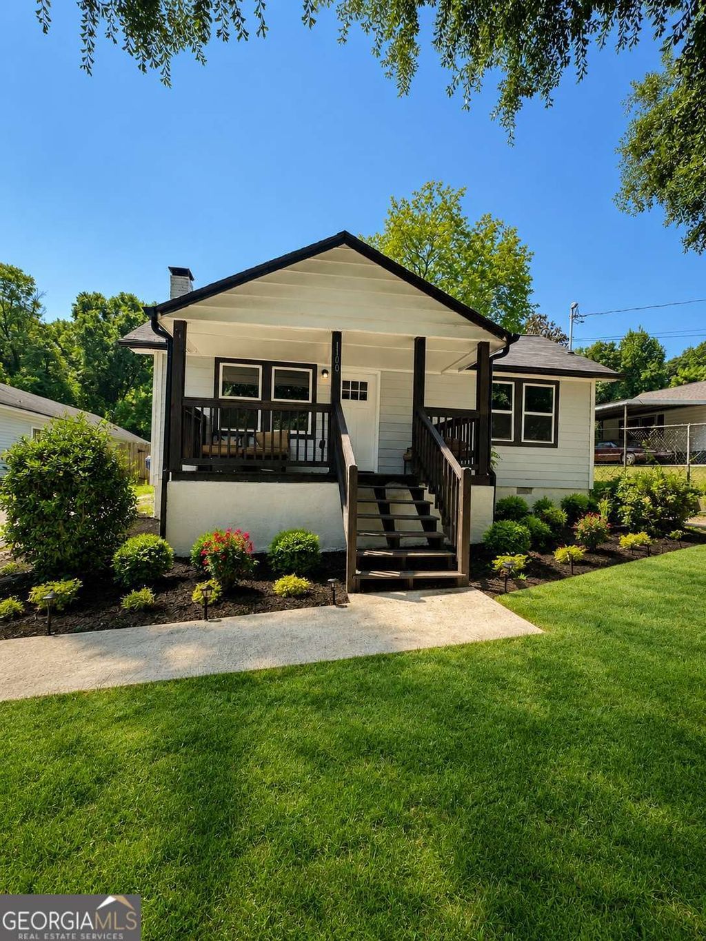 Photo of 1100 Osborne Street SW, Atlanta, GA 30310 (MLS # 10763925)