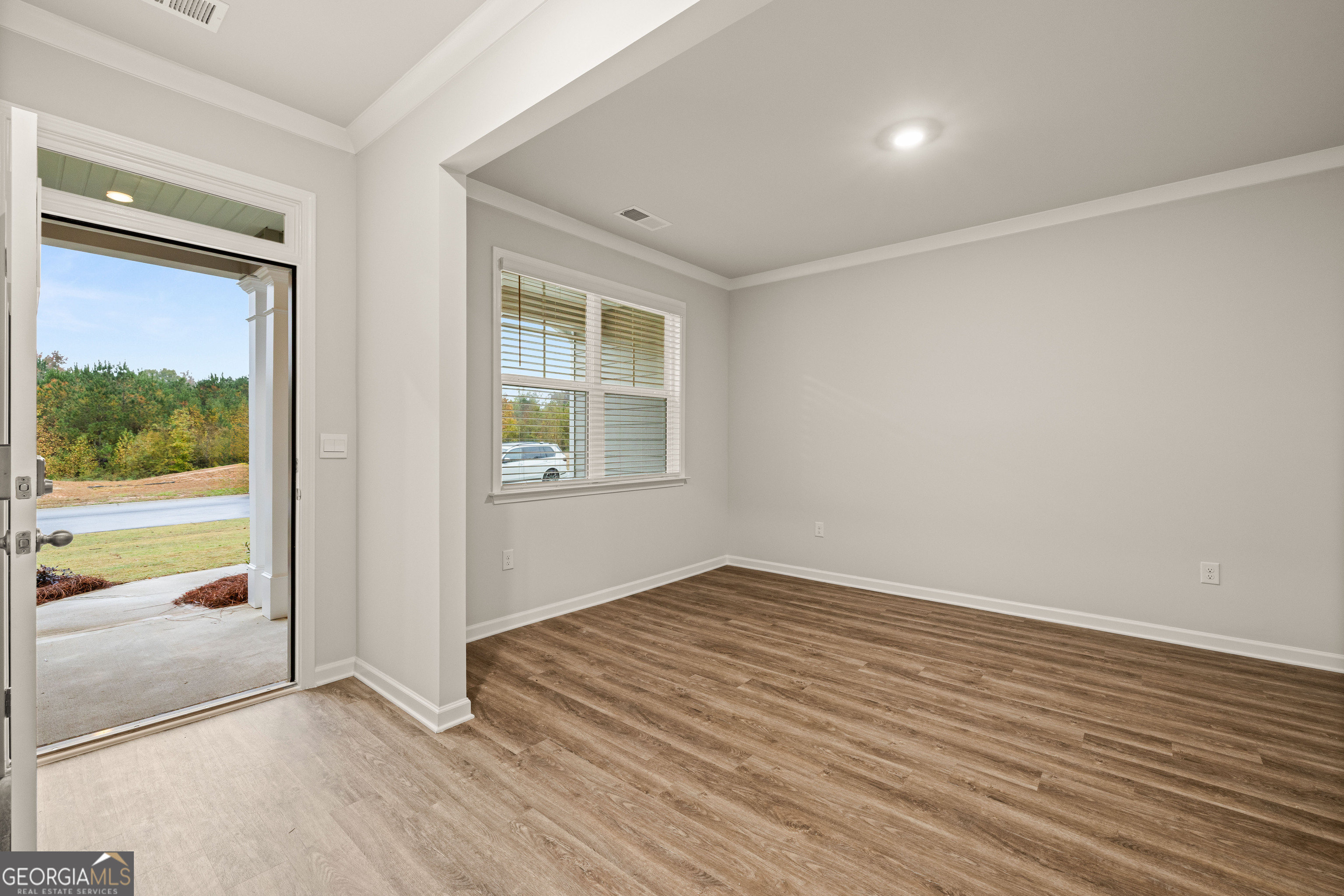 1220 Amerson ST 48