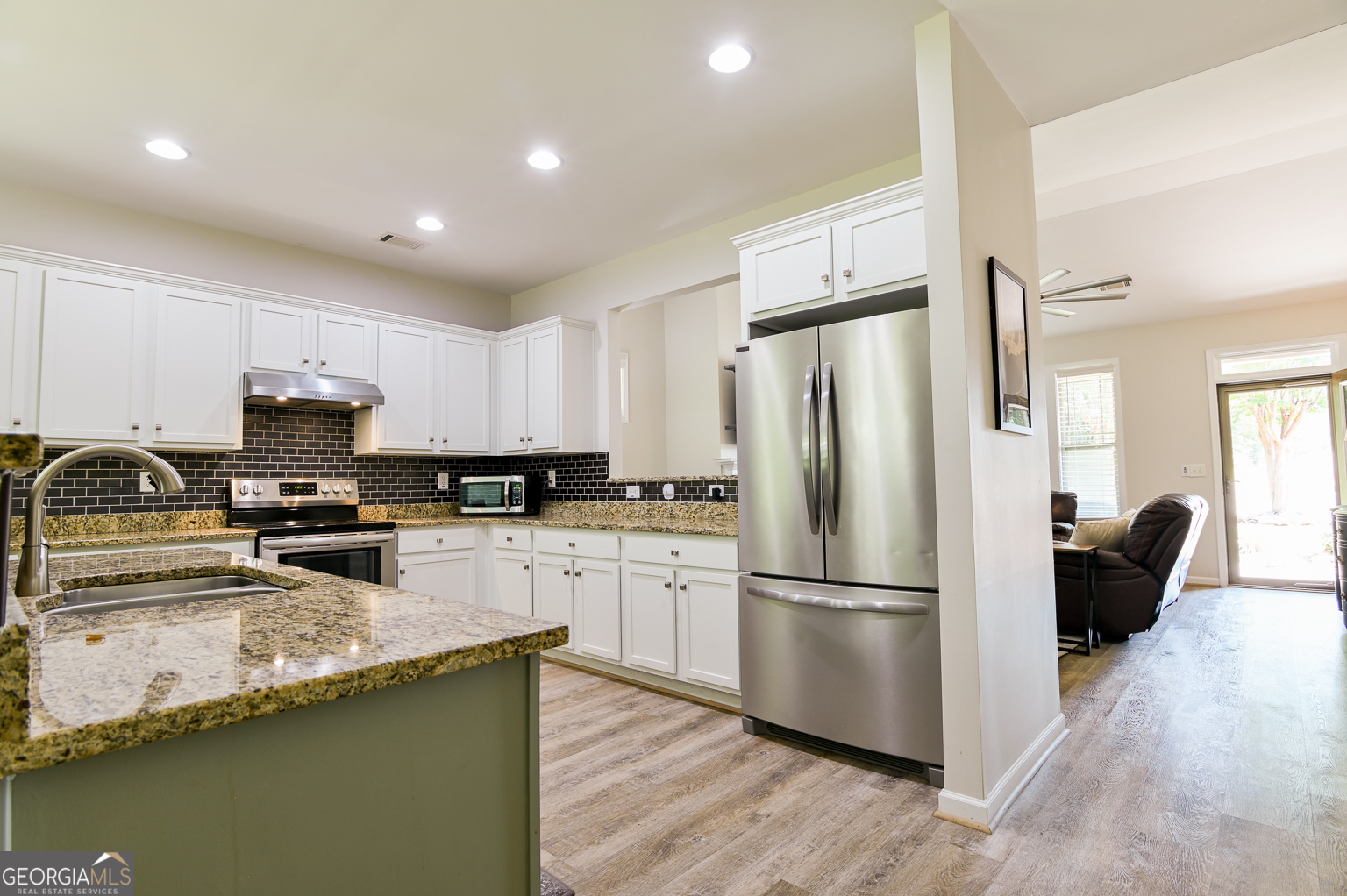 Athens, Georgia 30606, United States, 3 Bedrooms Bedrooms, ,2 BathroomsBathrooms,Residential,Active,205526