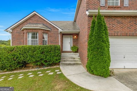 596 Wren WALK Stone Mountain GA 30087