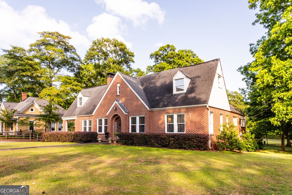 Photo of 346 N Cherokee Road, Social Circle, GA 30025 (MLS # 10760432)