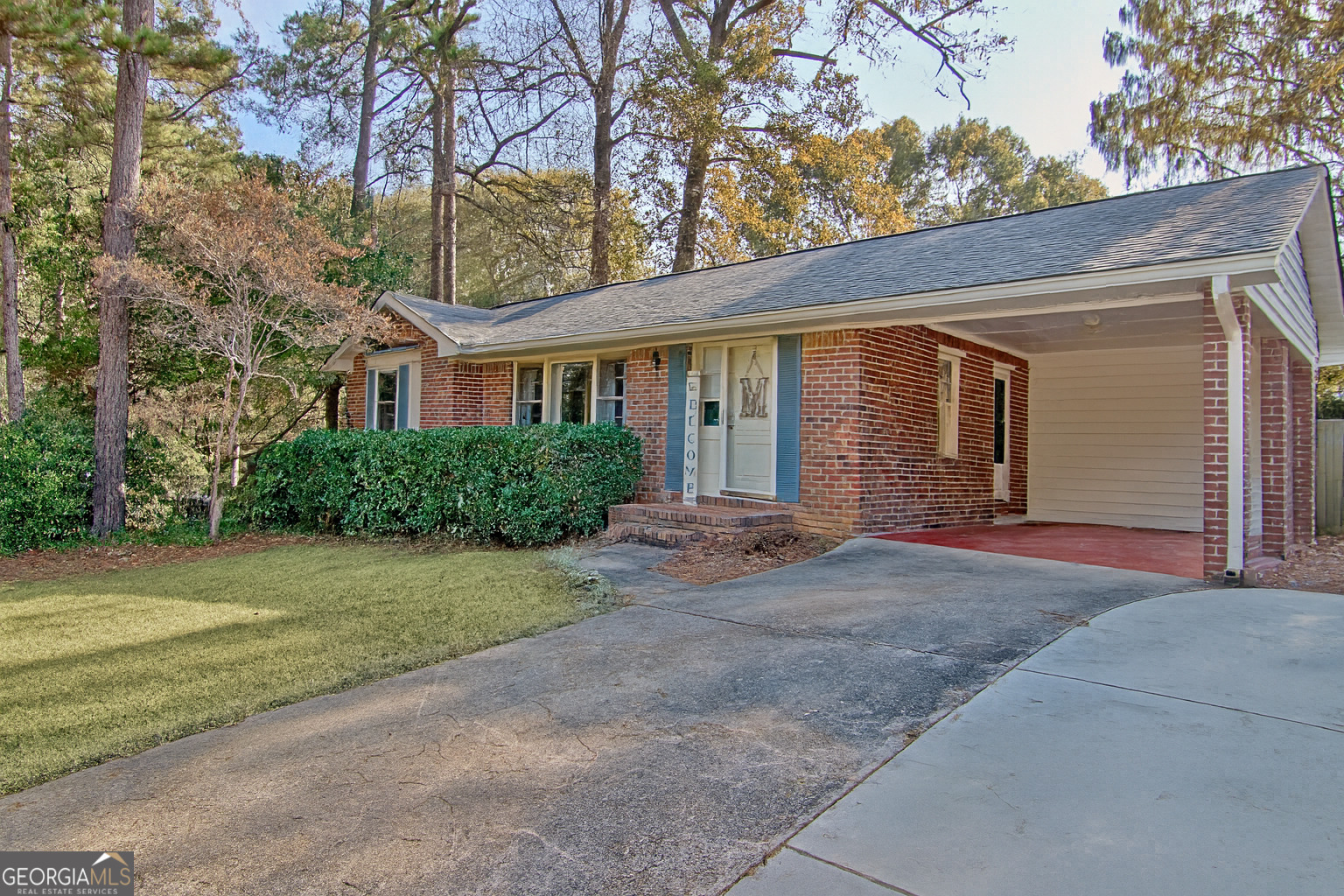 217 Hilltop DR