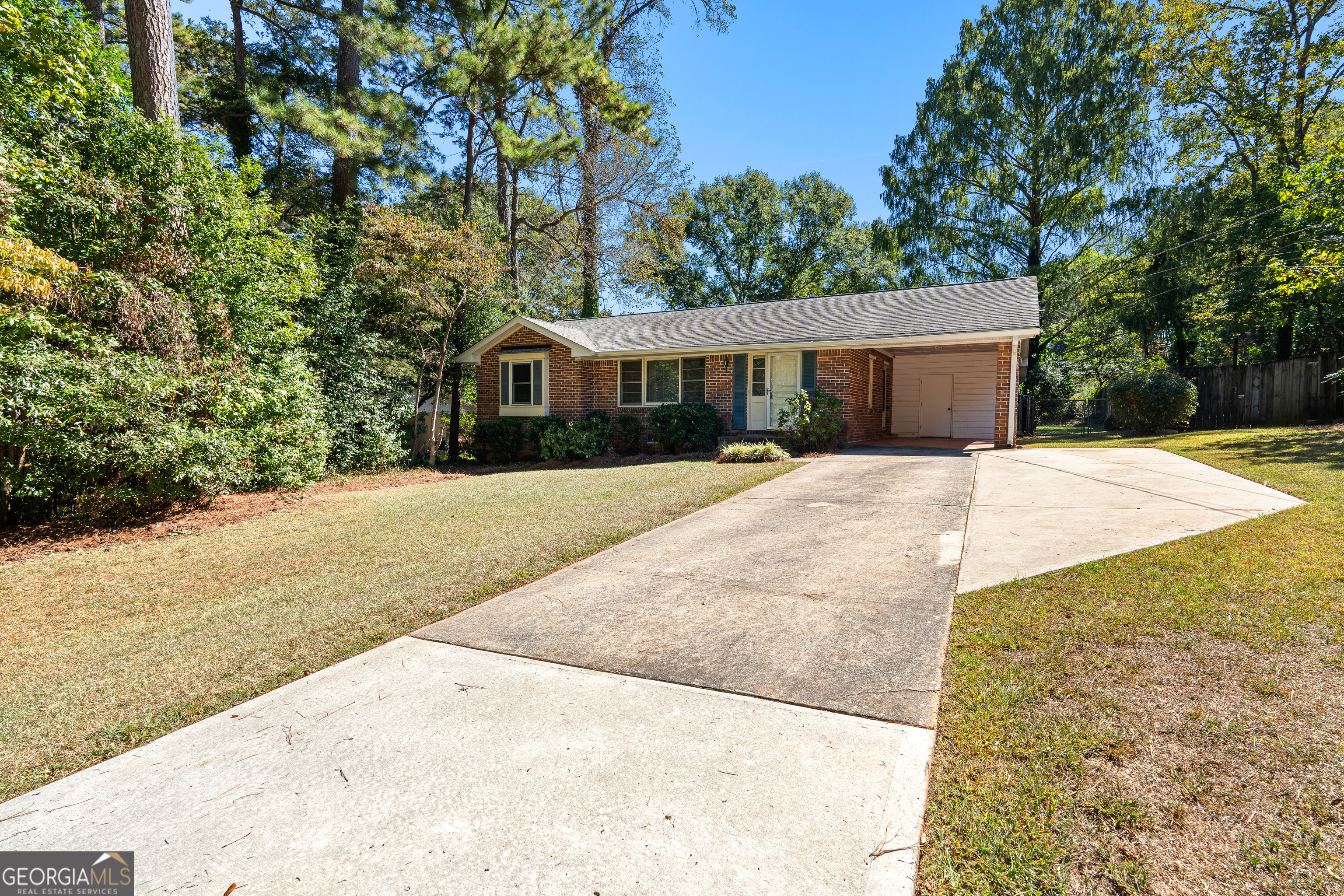 217 Hilltop DR