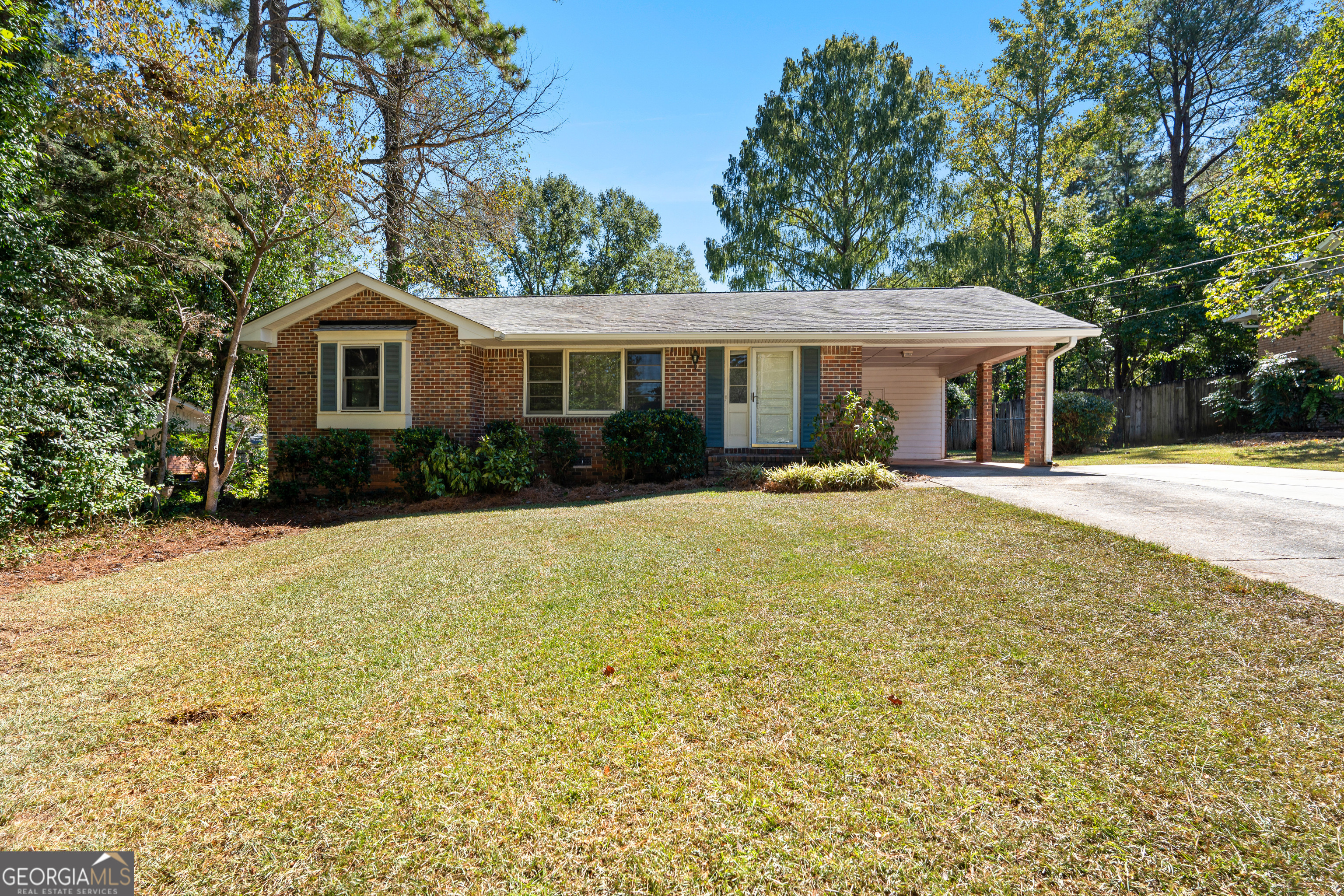 217 Hilltop DR