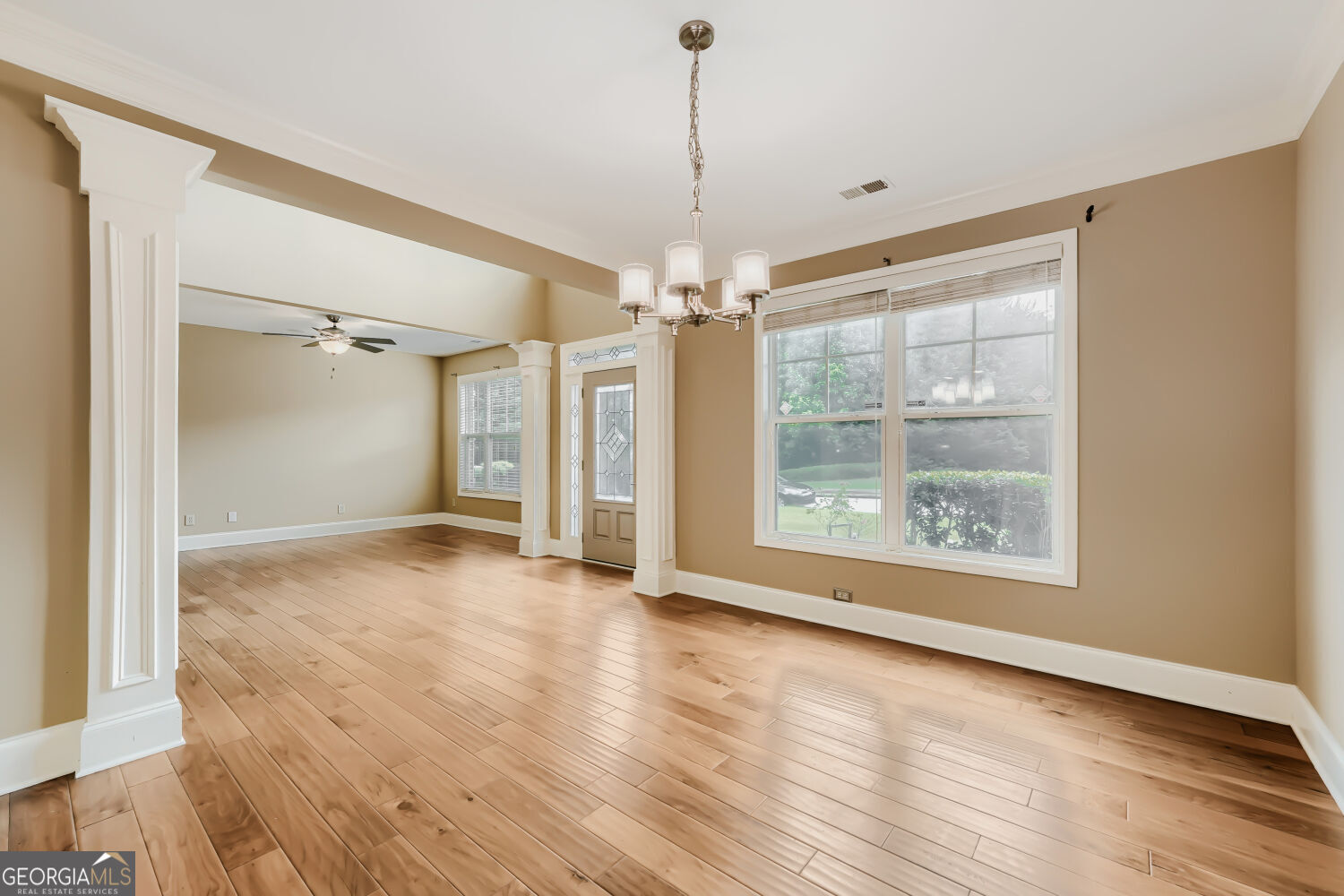 3411 Lynne RD