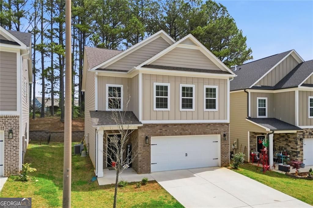 241 Bethany Manor CT