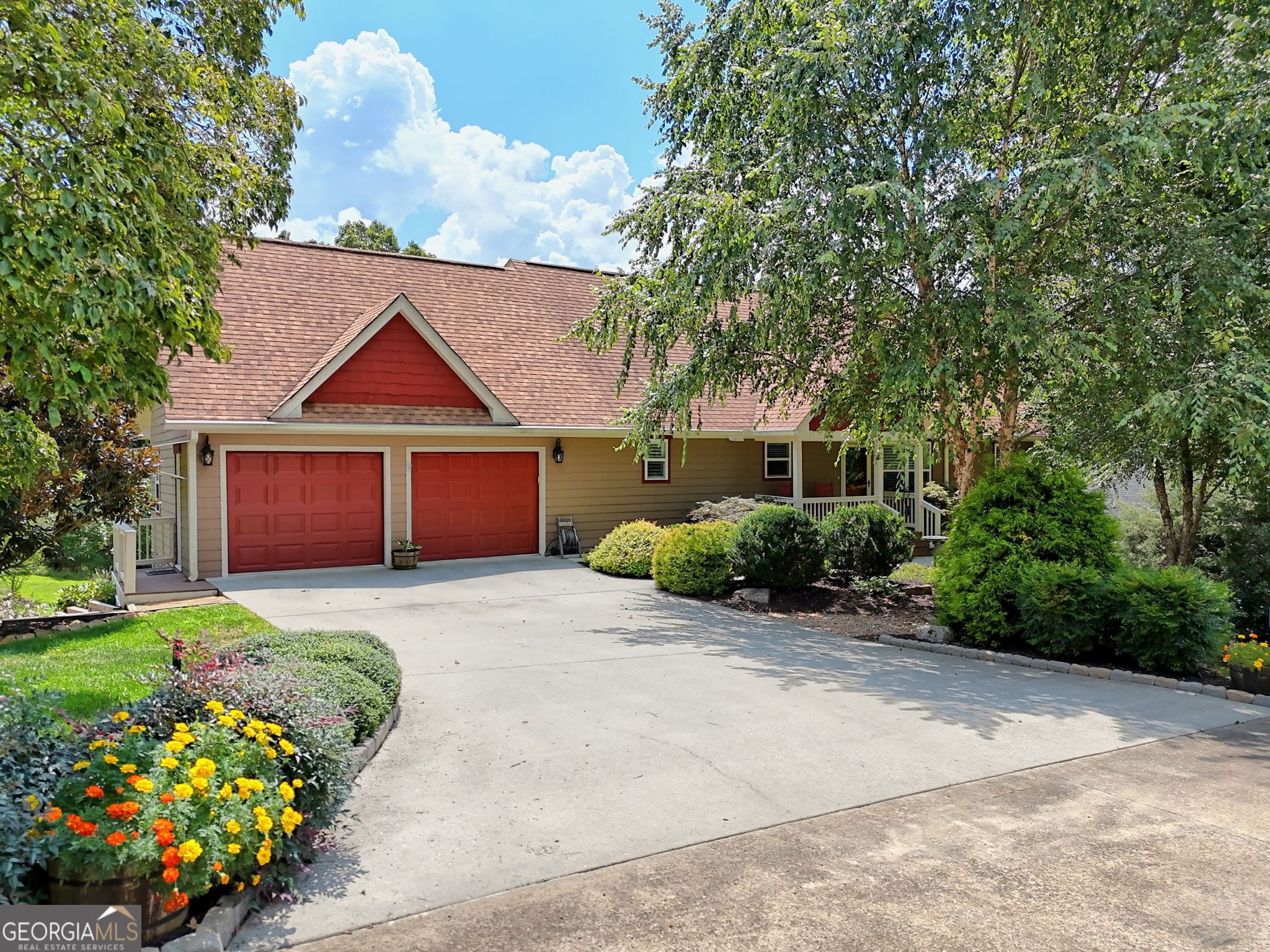 183 White Meadows DR