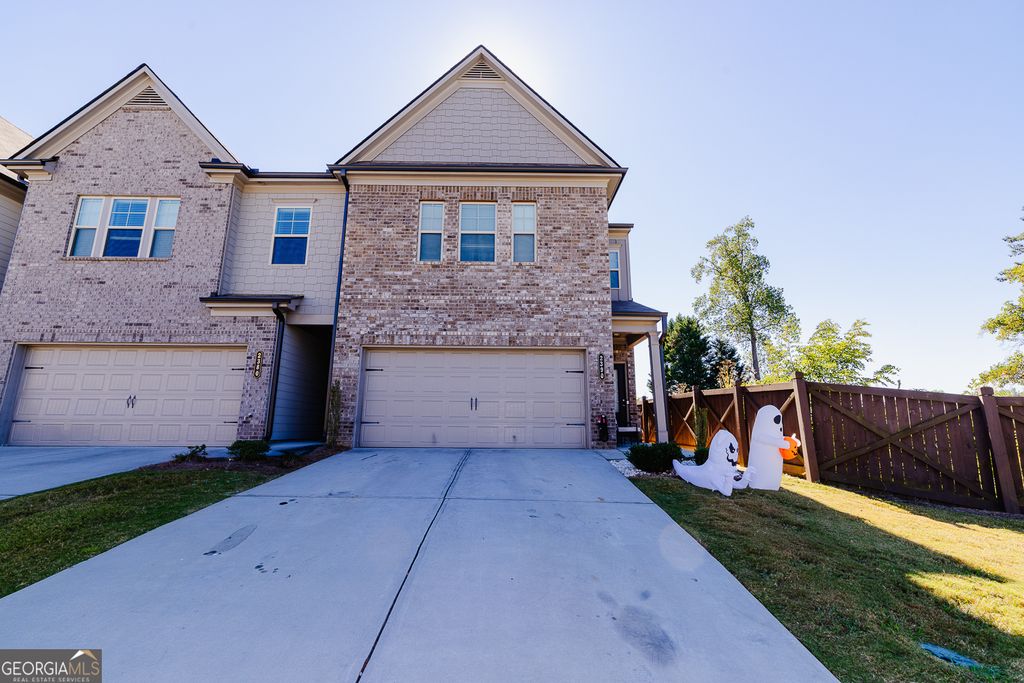 Photo of 2390 Trelipe Drive, Lawrenceville, GA 30044 (MLS # 10710388)