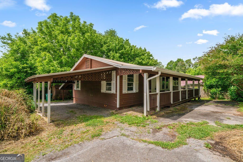 Photo of 104 Elm Street, Adairsville, GA 30103 (MLS # 10770955)