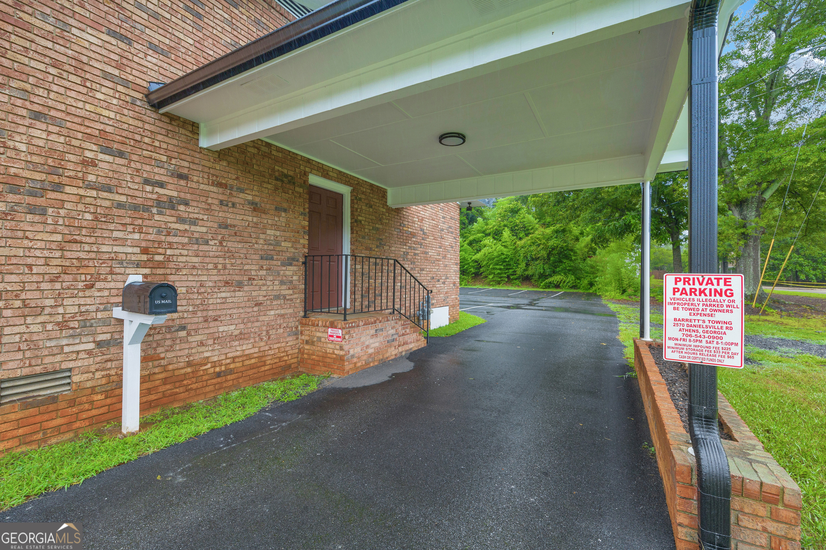 975 Oglethorpe AVE