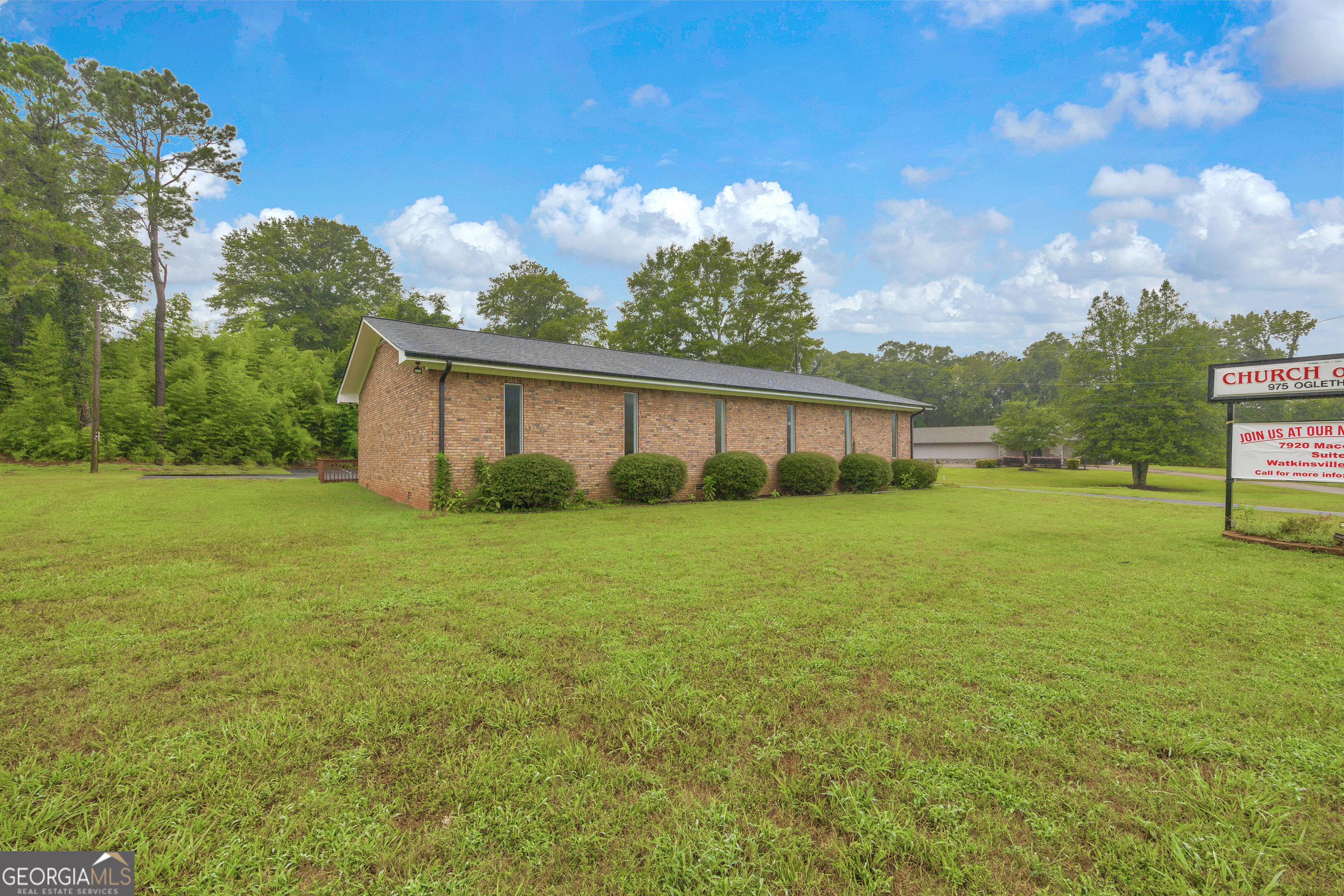 975 Oglethorpe AVE