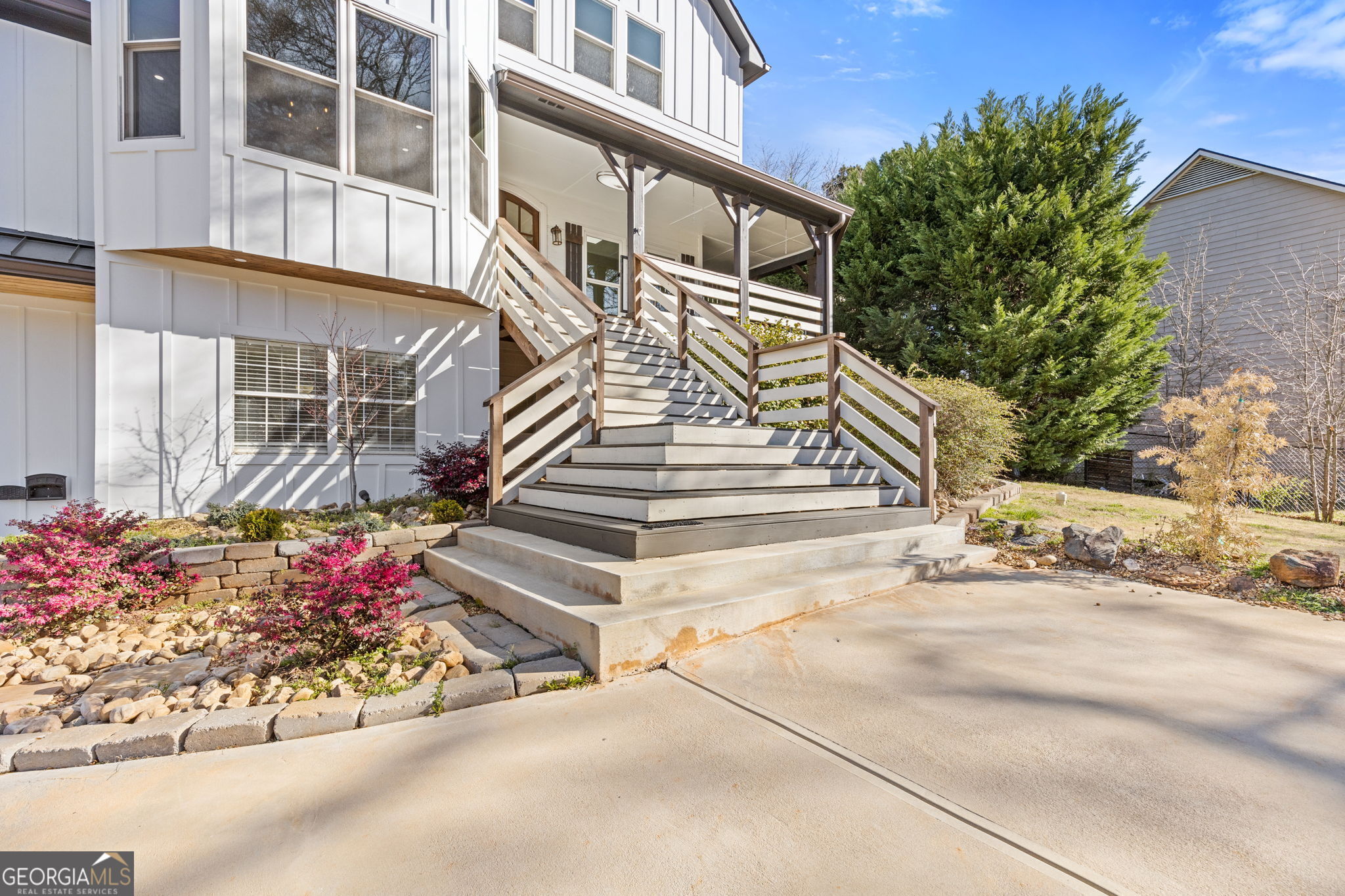 695 OLD PEACHTREE RD