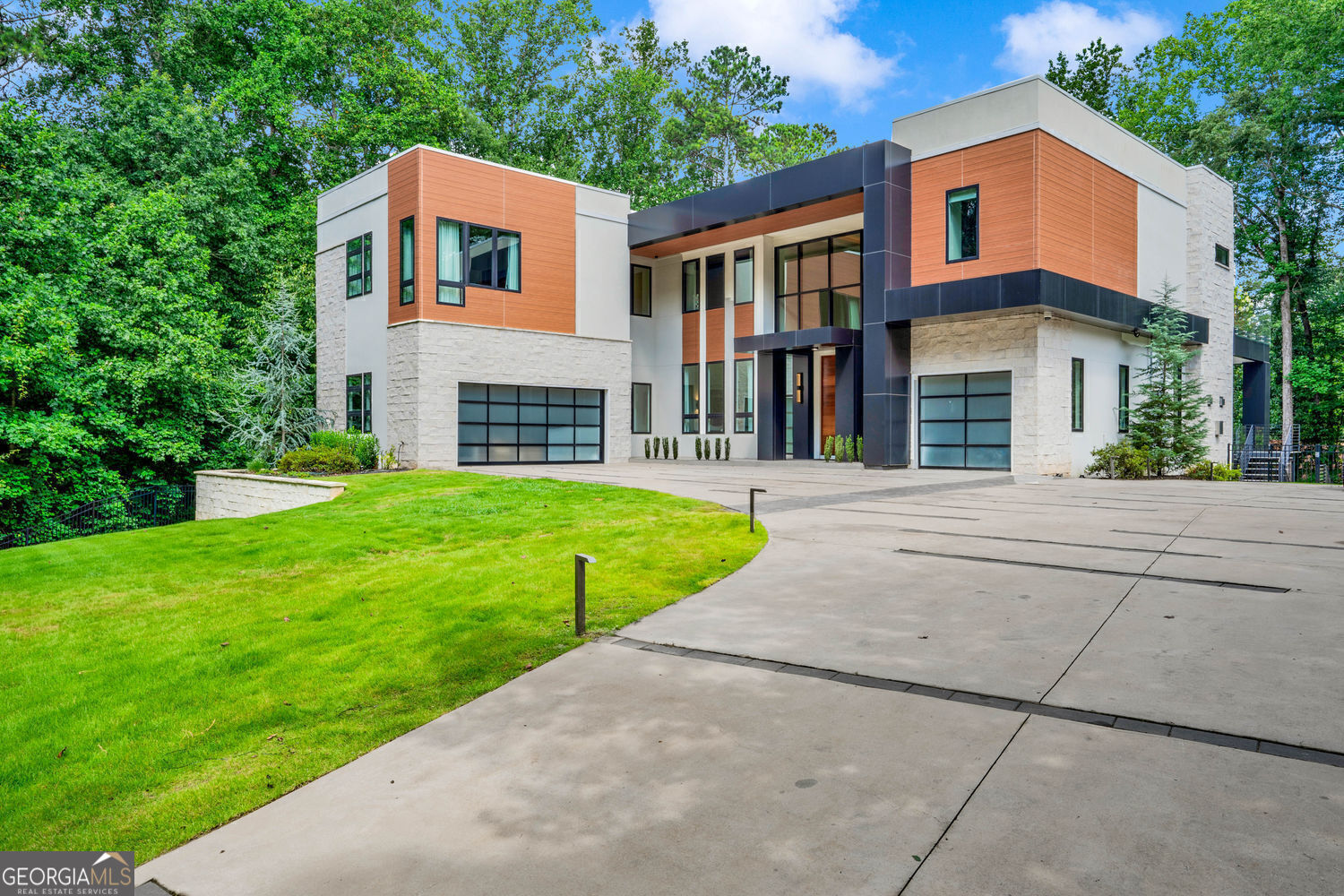 415 River Valley Rd RD NW