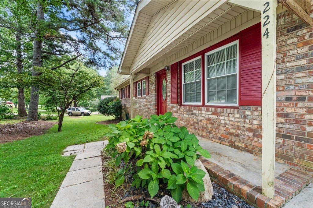 Photo of 224 Spanish Trails Way, Dallas, GA 30157 (MLS # 10820882)