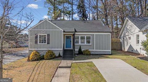 Photo of 1931 S Gordon Street SW, Atlanta, GA 30310 (MLS # 10755375)