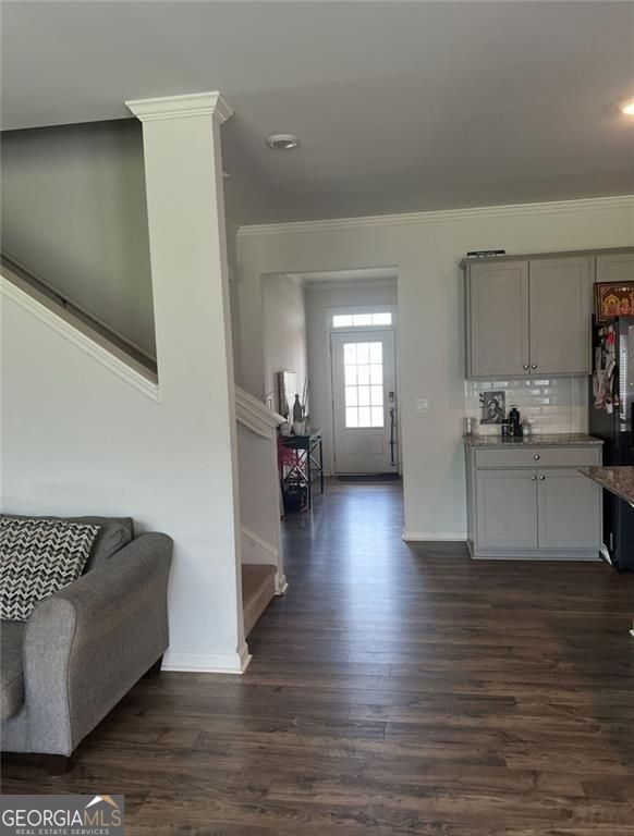 76 Barnwood LN