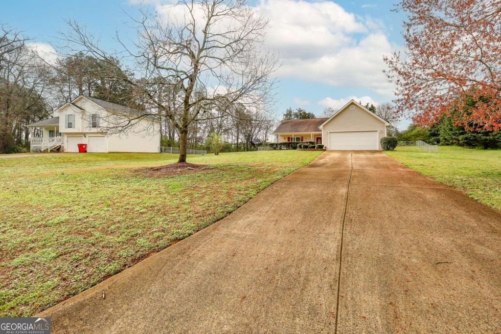 Photo of 715 Summerfield Road, Winder, GA 30680 (MLS # 10706933)