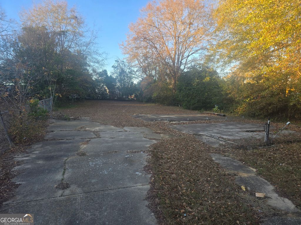 Photo of 109 Hillcrest Drive, Dublin, GA 31021 (MLS # 10658728)