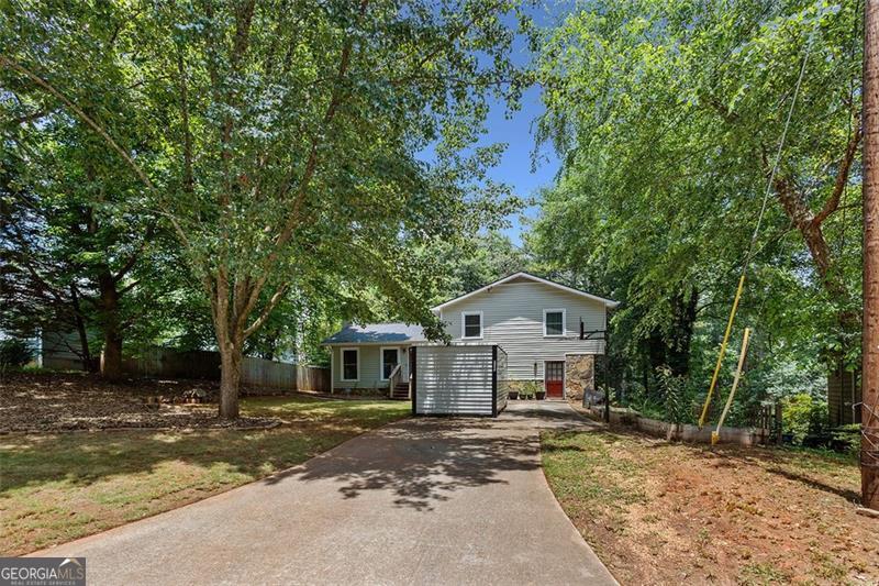 3221 BROMLEY ROWE