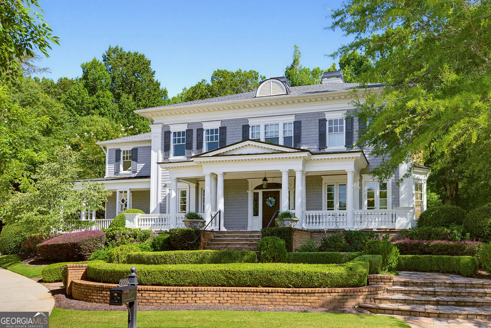 2000 Lancaster Square