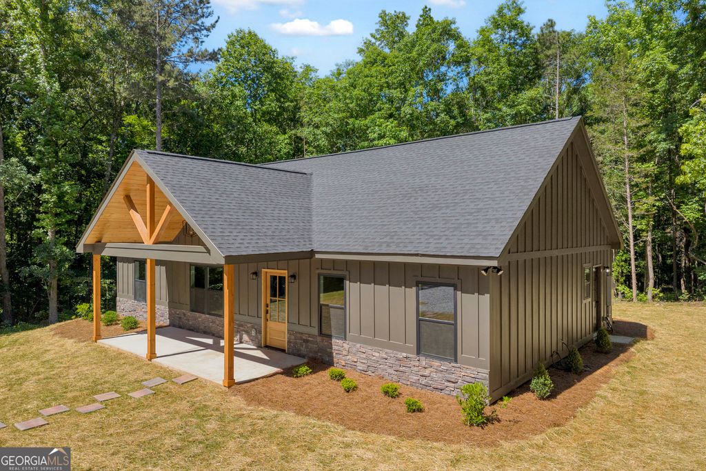 Photo of 390 Champayne Trail, Hartwell, GA 30643 (MLS # 10765800)